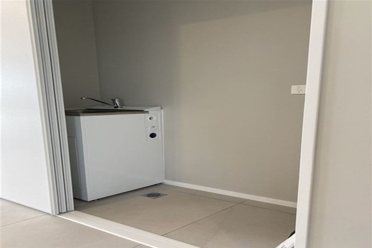 Photo of property in 24 Te Rito Road, Hobsonville, Auckland, 0616