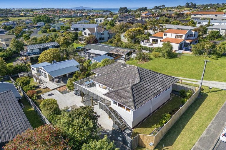 Photo of property in 1229 Whangaparaoa Road, Gulf Harbour, Whangaparaoa, 0930