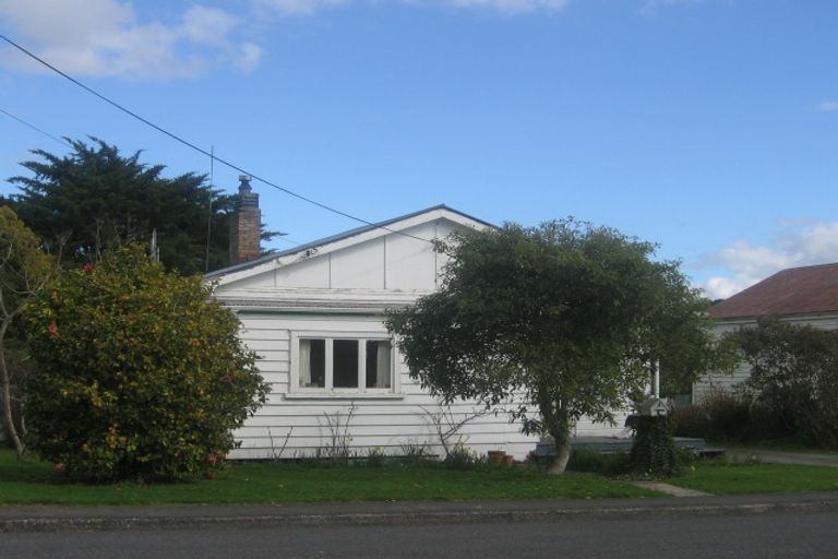 Photo of property in 9 Alfred Street, Hikurangi, 0114