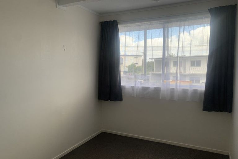 Photo of property in 8/3 Tralee Place, Hillcrest, Hamilton, 3216