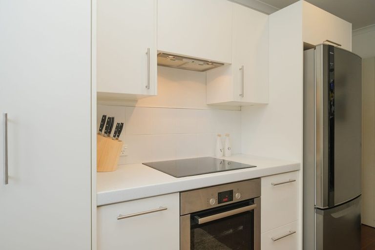 Photo of property in 24 Sretlaw Place, Brockville, Dunedin, 9011