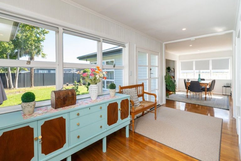 Photo of property in 12 Flanders Avenue, Onekawa, Napier, 4110