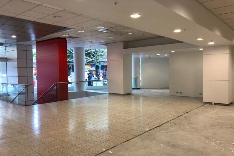 Photo of property in 290 Queen Street, Pukekohe, 2120