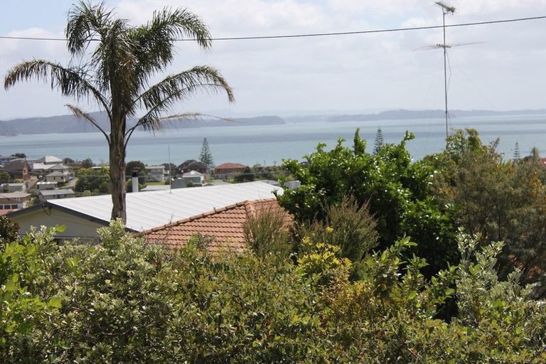 Photo of property in 25a Brightside Road, Stanmore Bay, Whangaparaoa, 0932