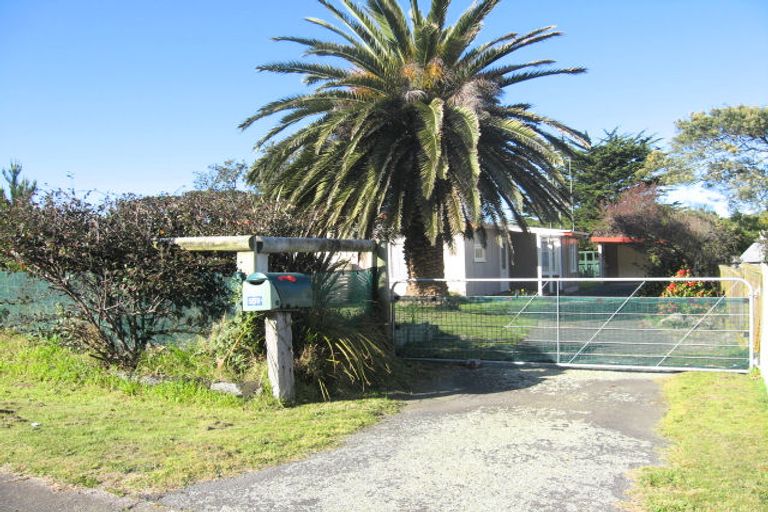 Photo of property in 551 Waitarere Beach Road, Waitarere Beach, Levin, 5510