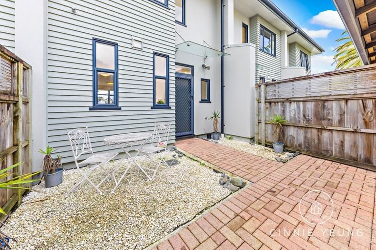 Photo of property in 85/2 Armoy Drive, East Tamaki, Auckland, 2016