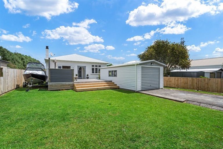 Photo of property in 42 Pukeatua Road, Maungatapere, Whangarei, 0179