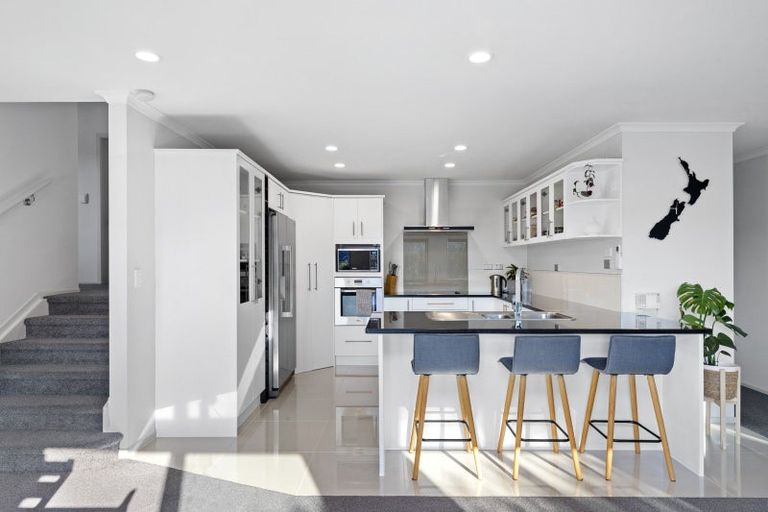 Photo of property in 28 Twomey Drive, Pukekohe, 2120