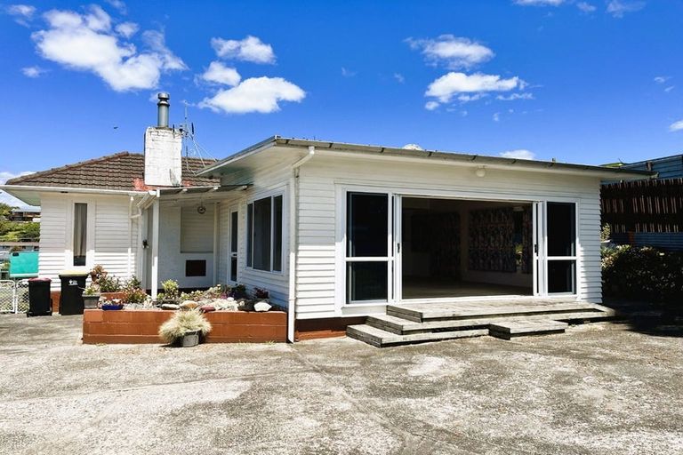 Photo of property in 6 Station Street, Tirau, 3410