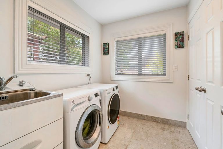 Photo of property in 57 Esther Place, Red Beach, 0932