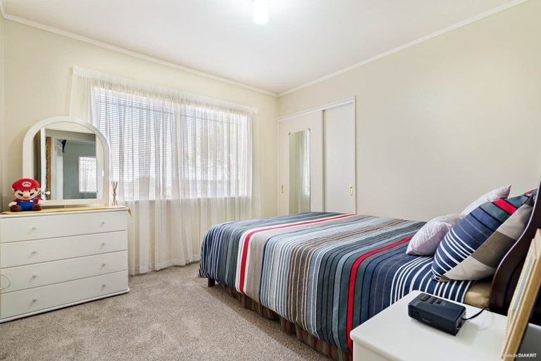 Photo of property in 96 Nikau Street, New Lynn, Auckland, 0600