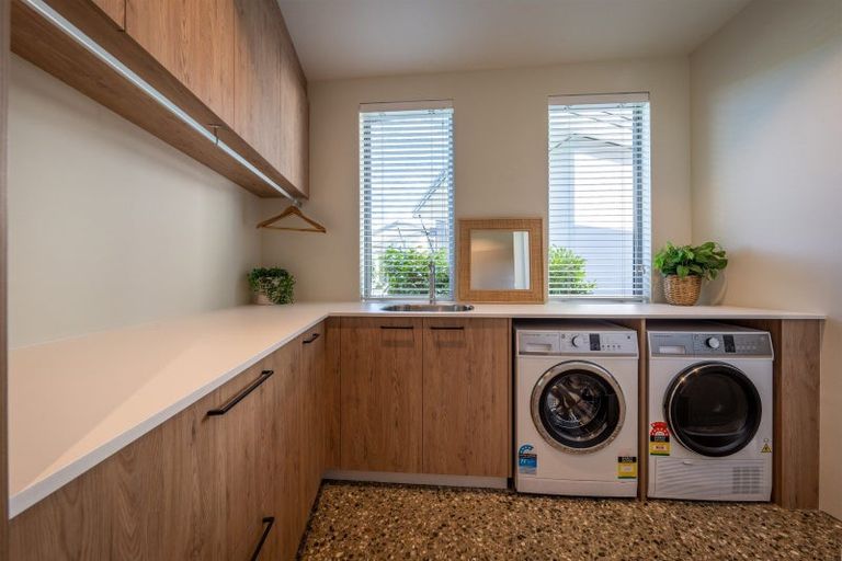 Photo of property in 35 Ridgecrest, Wanaka, 9305