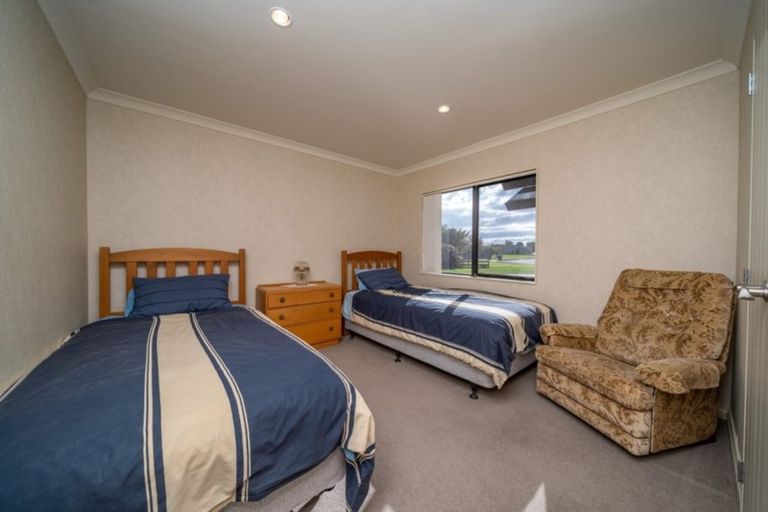 Photo of property in 18 Harris Place, Ngatea, 3503