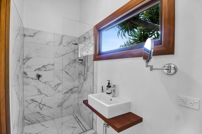 Photo of property in 331a Mangorei Road, Merrilands, New Plymouth, 4312