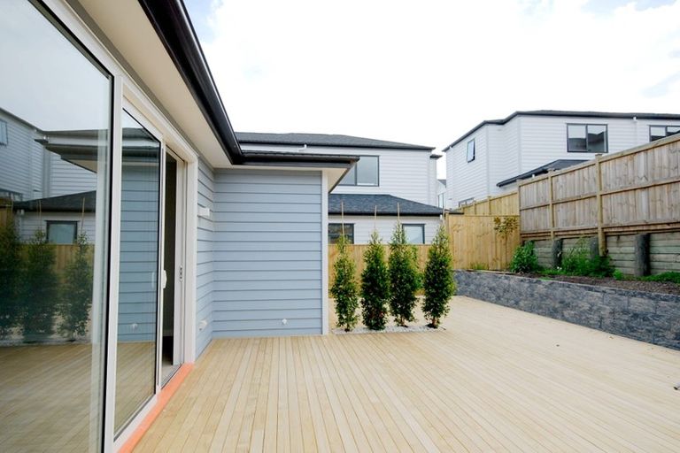 Photo of property in 4 Dorricott Avenue, Hobsonville, Auckland, 0616
