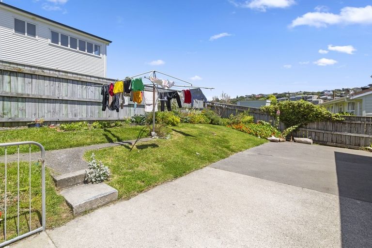 Photo of property in 24 Matatiro Street, Titahi Bay, Porirua, 5022