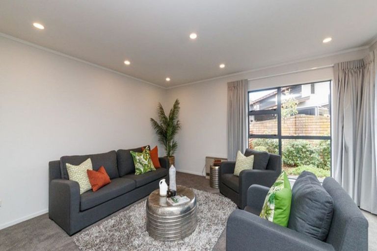 Photo of property in 9 Scandia Court, Hokowhitu, Palmerston North, 4410