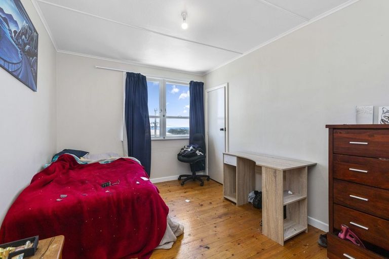 Photo of property in 24 Matatiro Street, Titahi Bay, Porirua, 5022