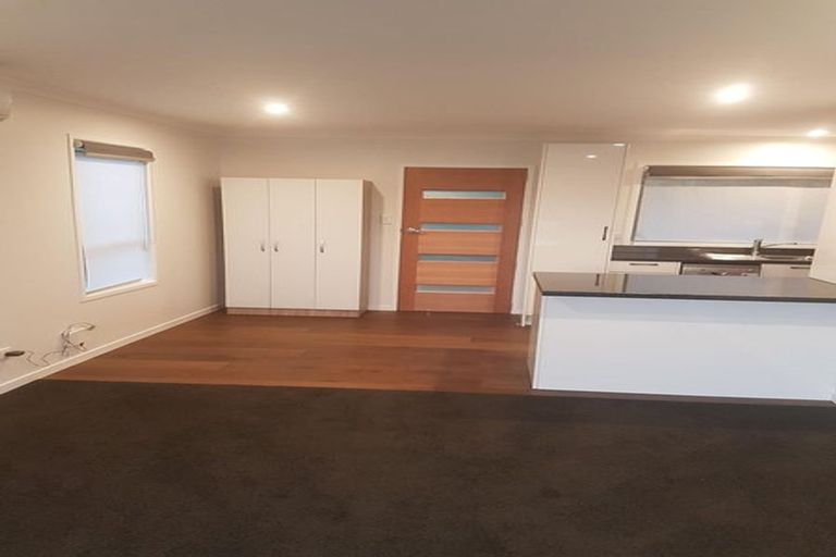 Photo of property in 153 Browns Bay Road, Browns Bay, Auckland, 0630