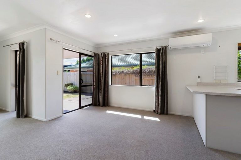 Photo of property in 24 Golden Courie Close, Papamoa Beach, Papamoa, 3118