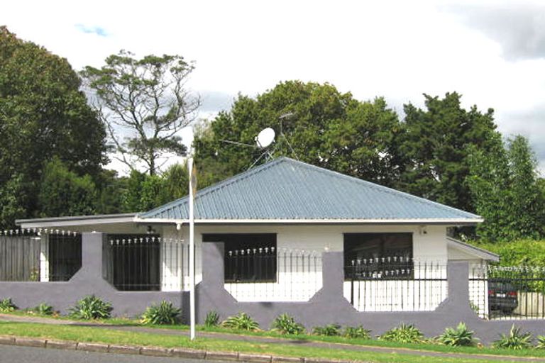 Photo of property in 28c Fruitvale Road, New Lynn, Auckland, 0600