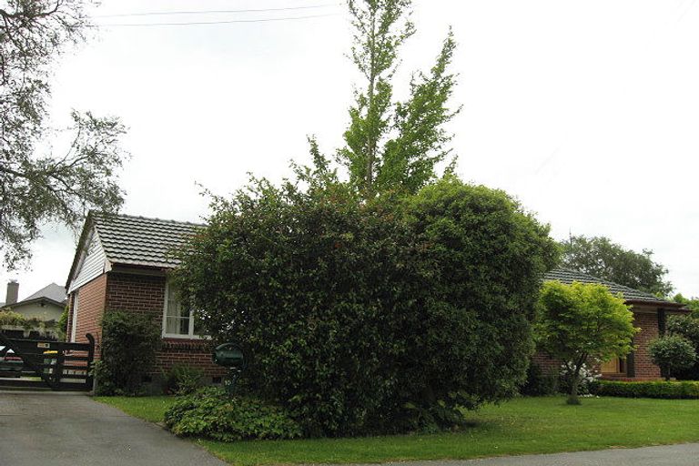 Photo of property in 10 Penhelig Place, Burnside, Christchurch, 8053