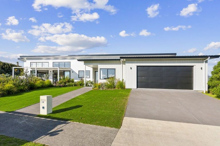 Photo of property in 12 Takahe Drive, Paraparaumu Beach, Paraparaumu, 5032