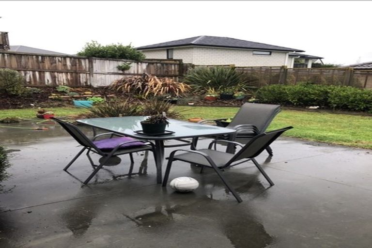 Photo of property in 16 Tarn Close, Pyes Pa, Tauranga, 3112