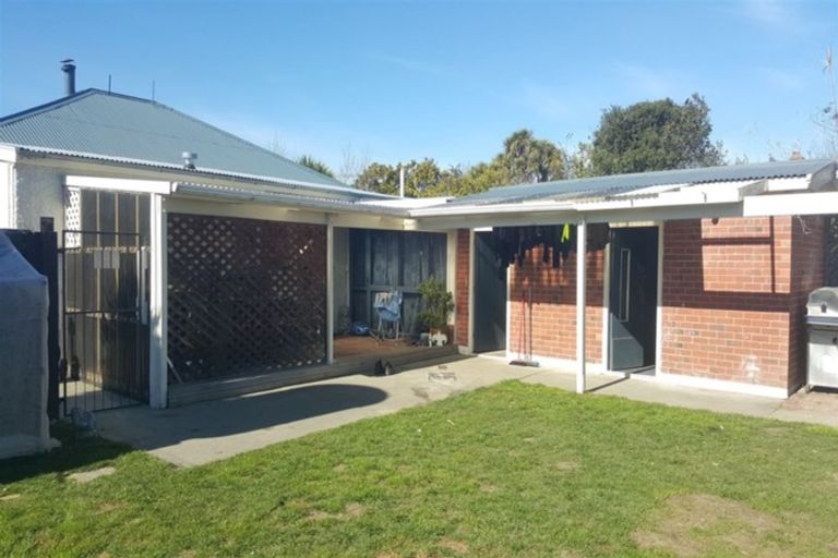 Photo of property in 16 Turnbull Street, Pareora, 7912