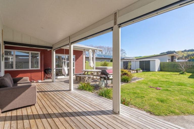 Photo of property in 24 Wells Place, Whitianga, 3510