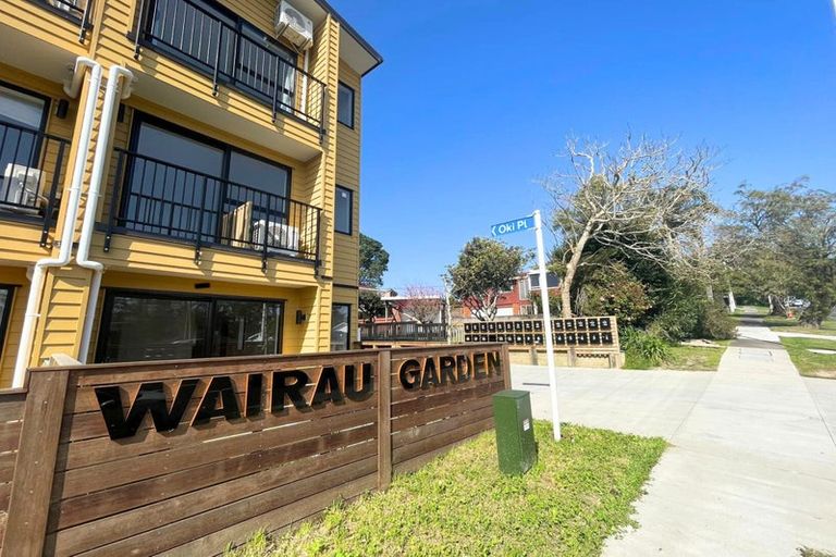 Photo of property in 104/318 Wairau Road, Glenfield, Auckland, 0629