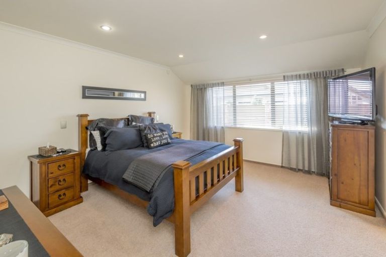 Photo of property in 14 Hulme Way, Raumati Beach, Paraparaumu, 5032