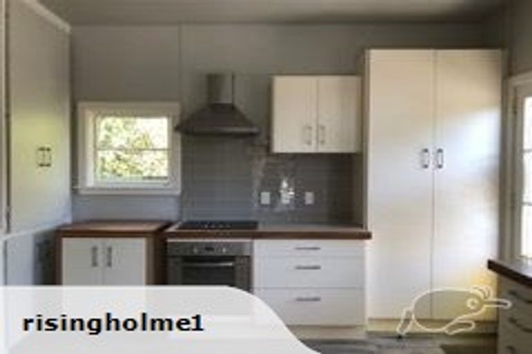 Photo of property in 99 Hawford Road, Opawa, Christchurch, 8023