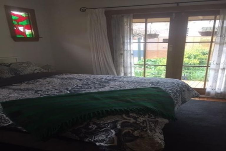 Photo of property in 1 Wikitoria Road, Putiki, Whanganui, 4500