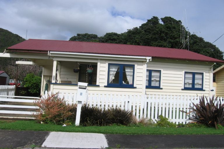 Photo of property in 7 Aputa Avenue, Te Puru, Thames, 3575