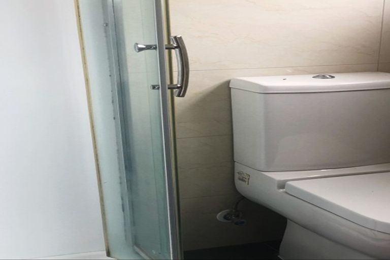 Photo of property in 3 Trinidad Road, Sunnynook, Auckland, 0620