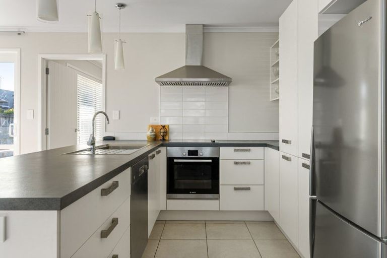 Photo of property in 146 Puhirake Crescent, Pyes Pa, Tauranga, 3112