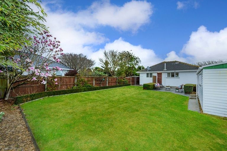 Photo of property in 29 Liverton Crescent, Bishopdale, Christchurch, 8053