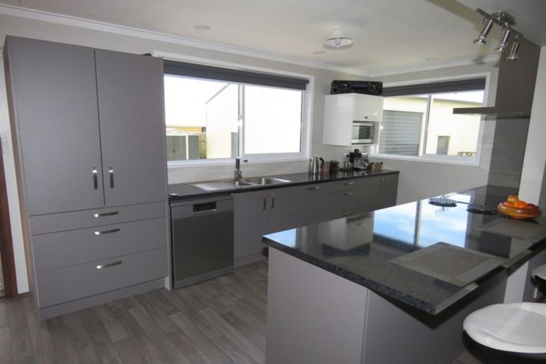 Photo of property in 51 Brougham Street, Westport, 7825