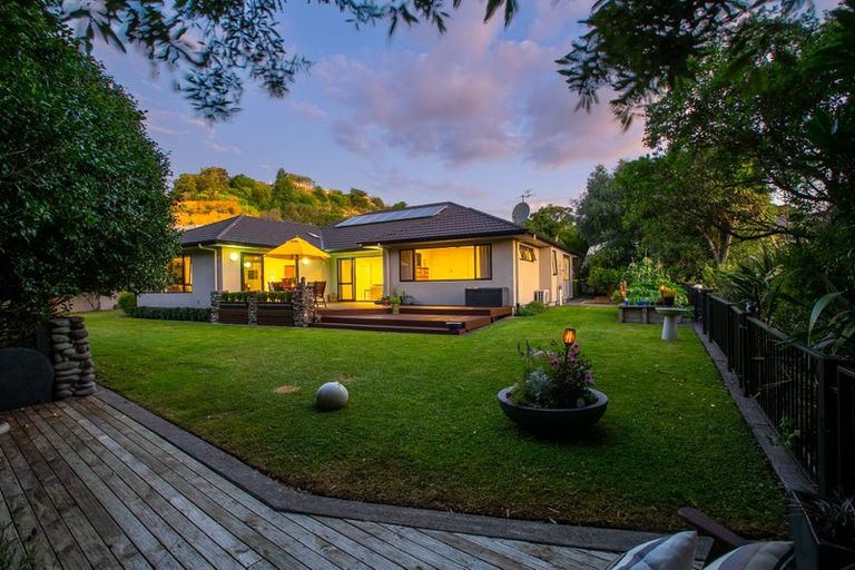 Photo of property in 227 Heta Road, Merrilands, New Plymouth, 4312