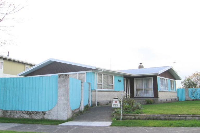 Photo of property in 28 Durham Avenue, Tamatea, Napier, 4112