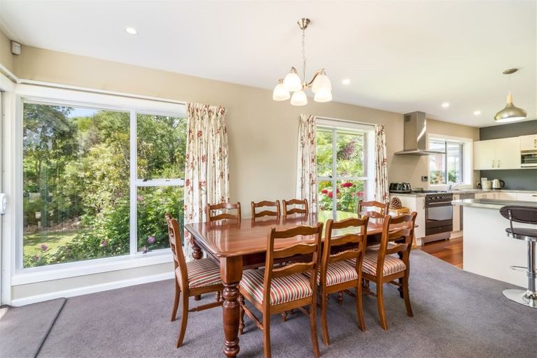 Photo of property in 633 Harewood Road, Harewood, Christchurch, 8051