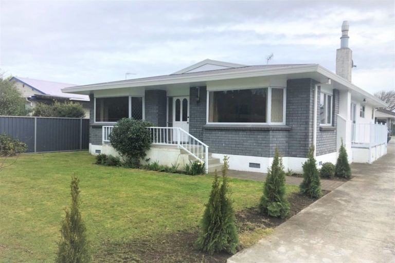 Photo of property in 535a Devonport Road, Tauranga South, Tauranga, 3112