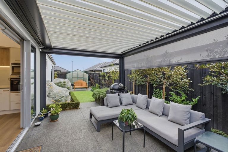 Photo of property in 15 Larissa Road, Halswell, Christchurch, 8025
