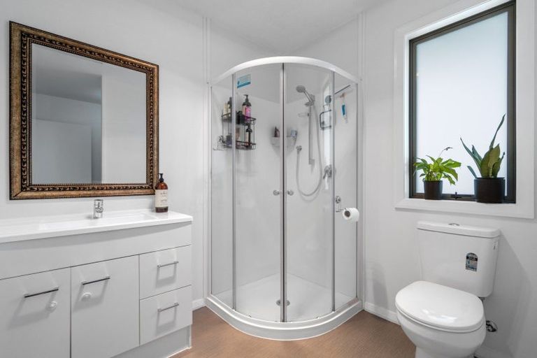 Photo of property in 40 Fairfax Crescent, Pyes Pa, Tauranga, 3112