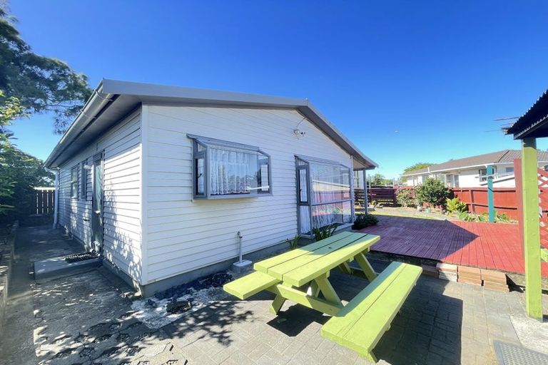 Photo of property in 1/6 Topaz Place, Bishopdale, Christchurch, 8053