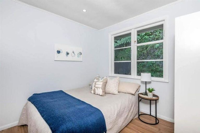 Photo of property in 113a Newlands Road, Newlands, Wellington, 6037