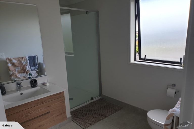 Photo of property in 38 Cockayne Crescent, Sunnynook, Auckland, 0620