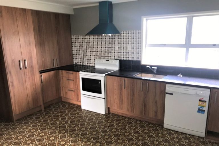 Photo of property in 2/140 Metcalfe Road, Ranui, Auckland, 0612