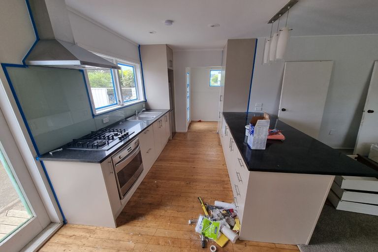 Photo of property in 30 Laureston Avenue, Papatoetoe, Auckland, 2025